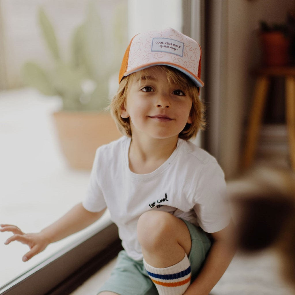 Composition: 25% recycled polyester, 25% organic cotton, 50% nylon.