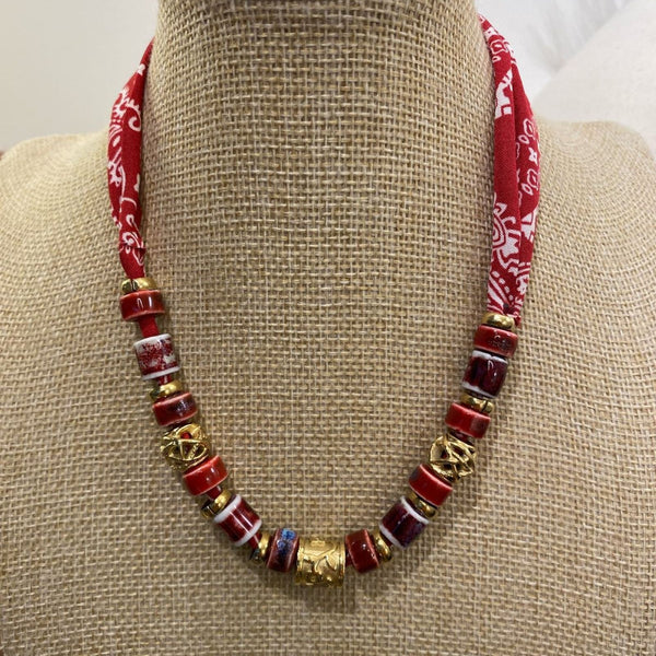 Necklace <br/> Ceramic <br/> Bordeaux Golden