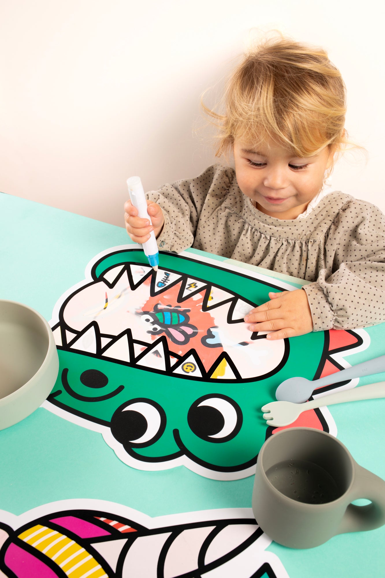 Magic Water Placemats <br/> Dinos