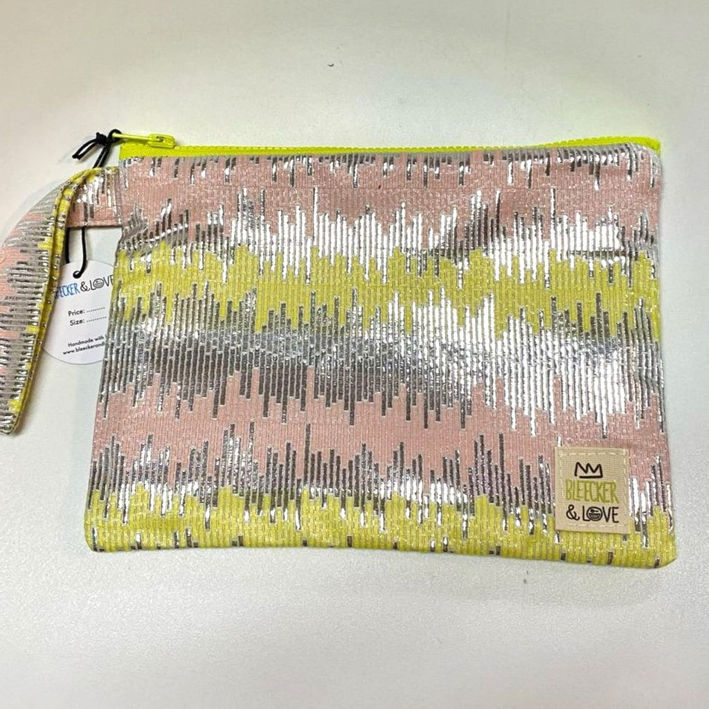 Flat <br/> Pouch <br/> Paloma