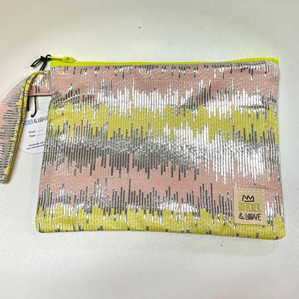 Flat <br/> Pouch <br/> Paloma