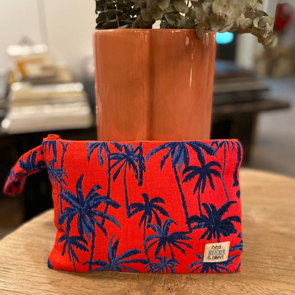 Flat <br/> Pouch <br/> Venice