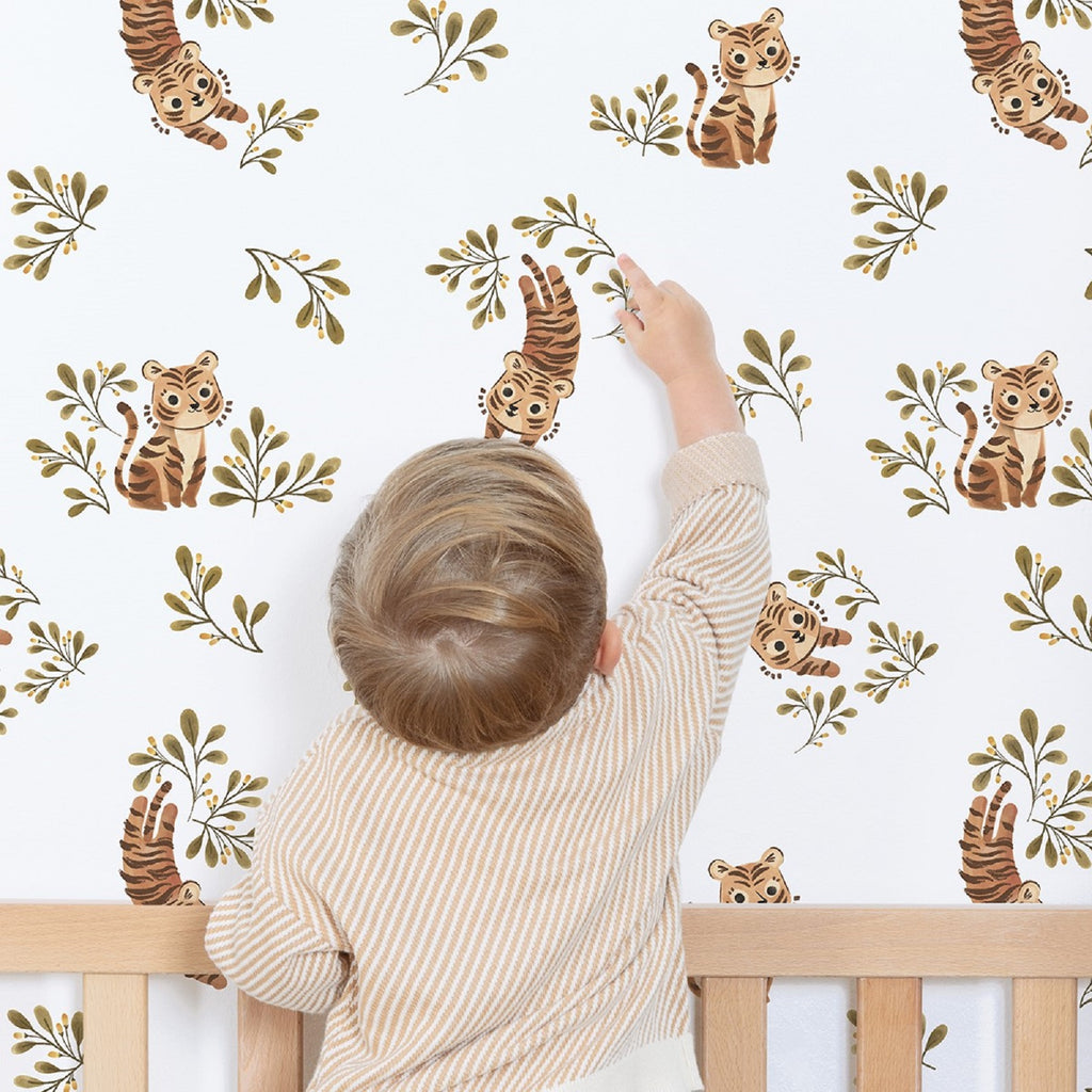 Material: non-woven wallpaper