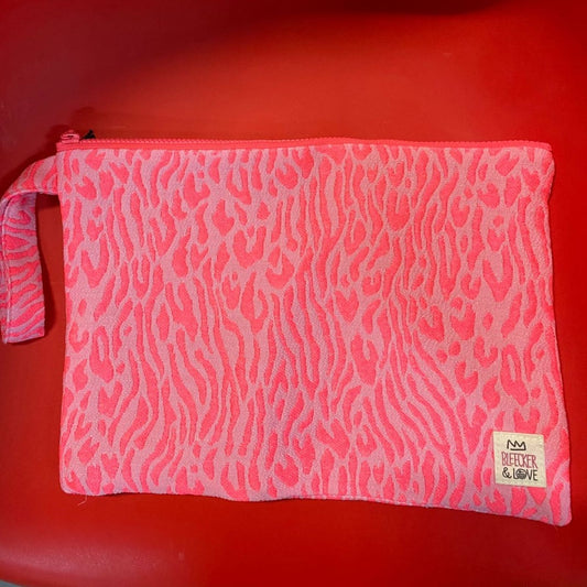 Flat Pouch <br/> Barbie