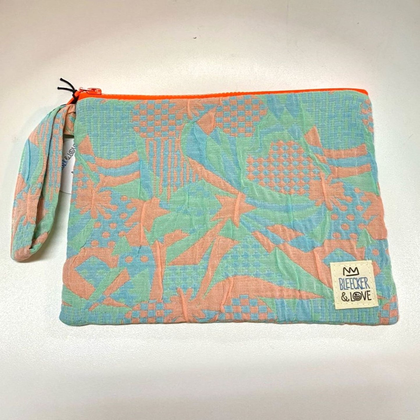 Flat Pouch <br/> Cocktail