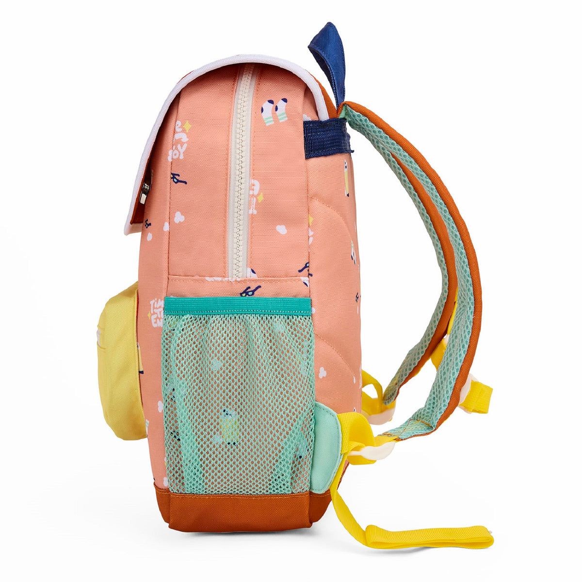 Exterior pocket for water bottles