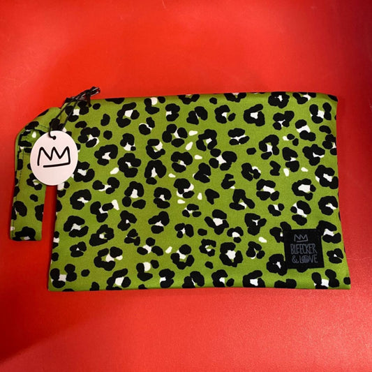 Flat Pouch <br/> Lucia