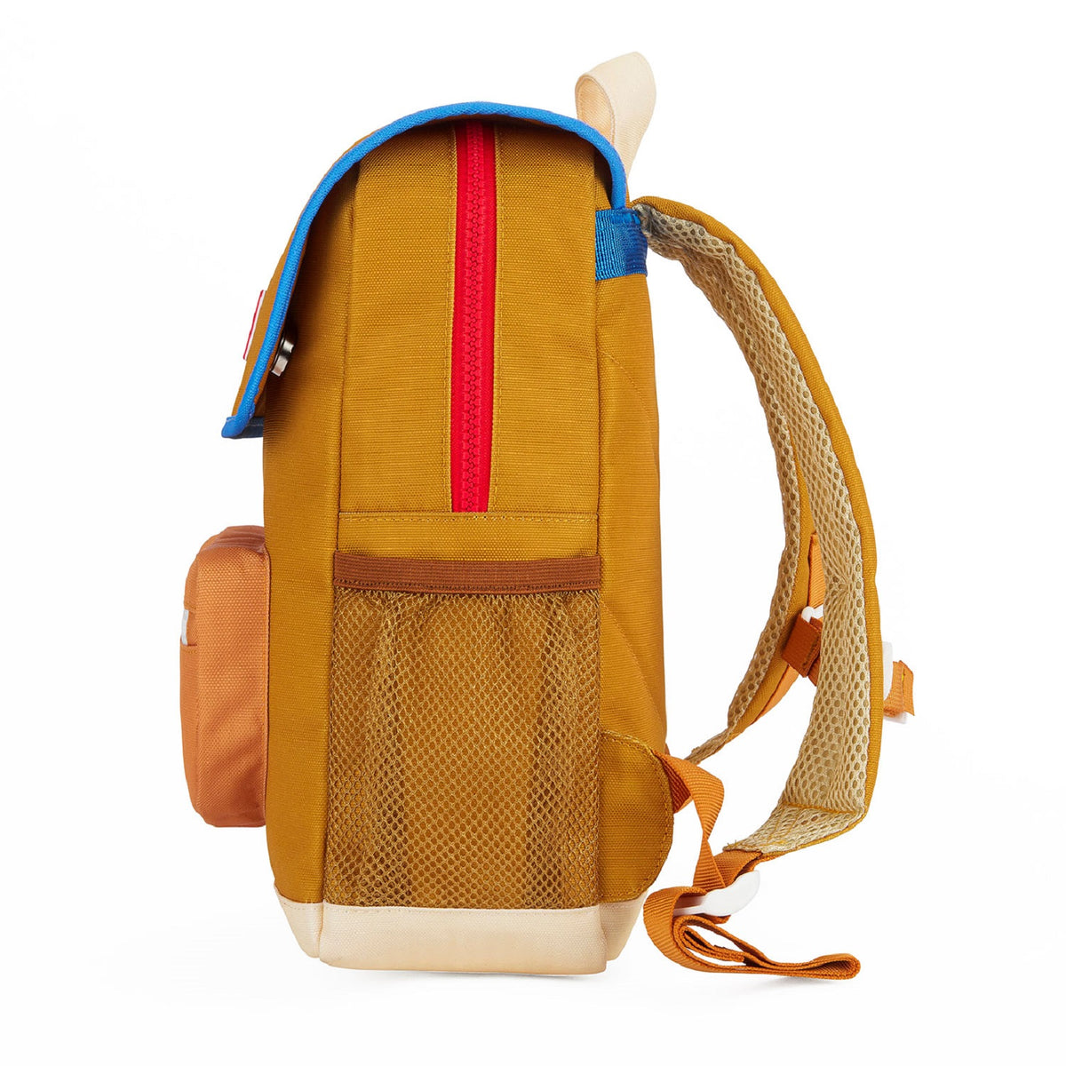  Exterior pocket for water bottles. 