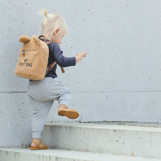 Equipped with a removable safety buckle
