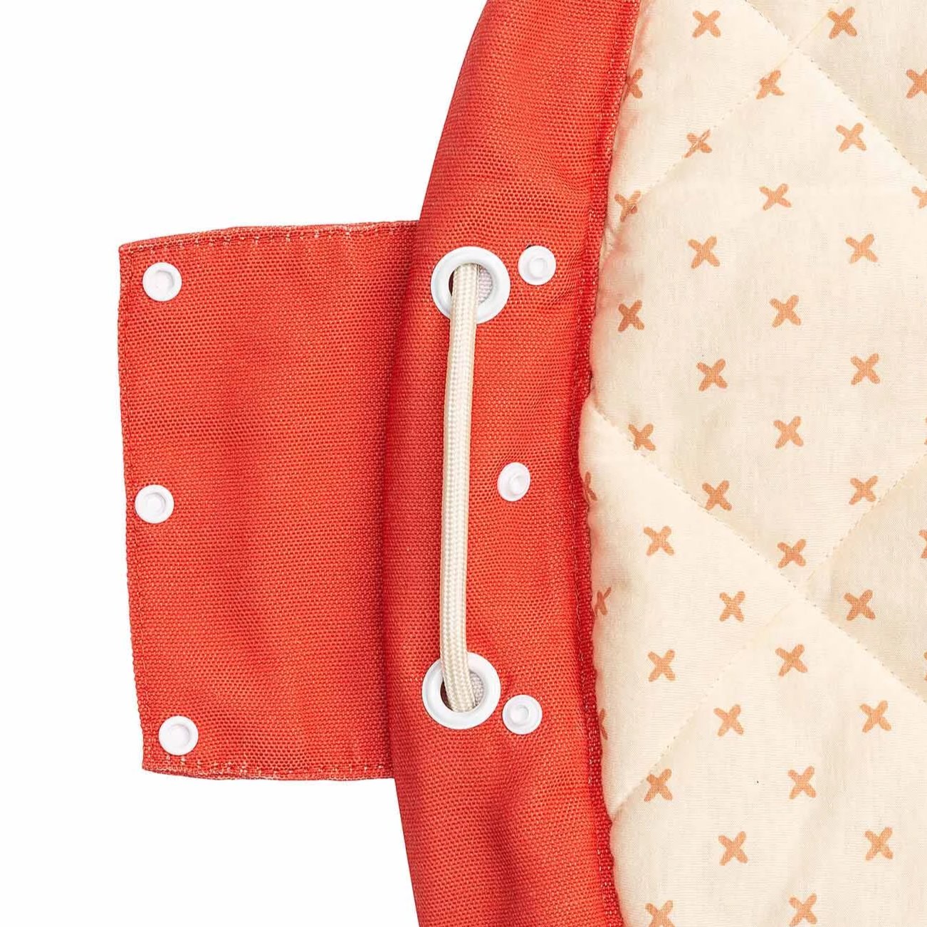 shoulder strap included