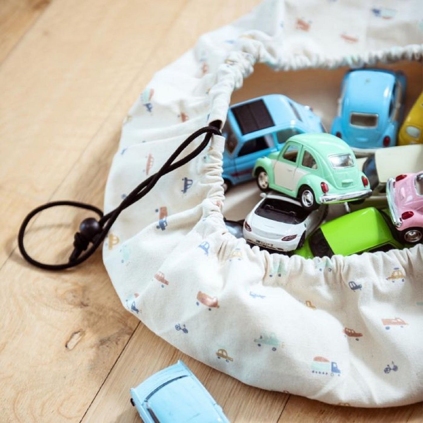 Encourage kids to tidy up at the end of the day l