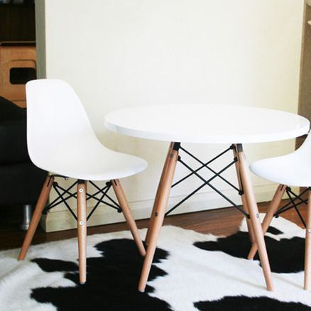 White round table for kids.